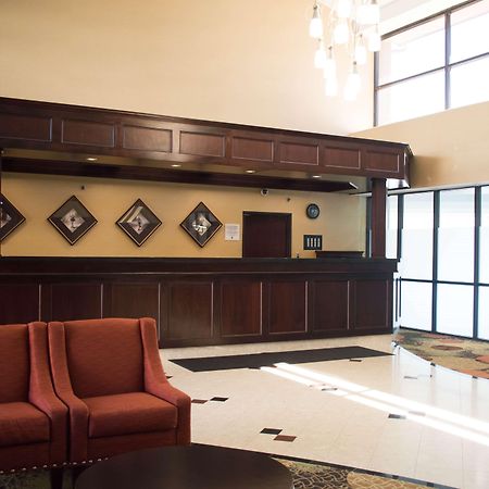 Radisson Hotel Detroit-ファーミントンヒルズ エクステリア 写真