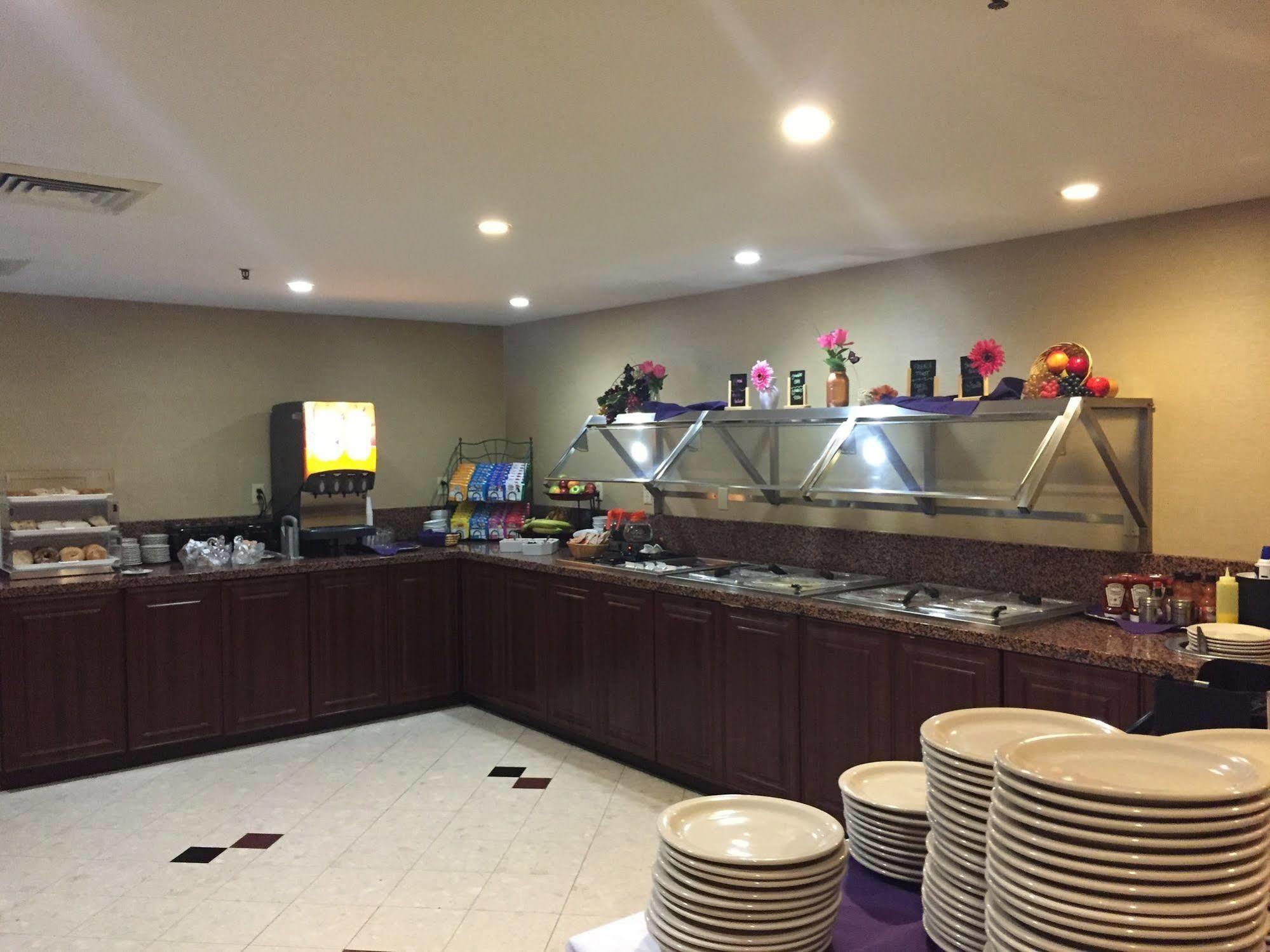 Radisson Hotel Detroit-ファーミントンヒルズ エクステリア 写真